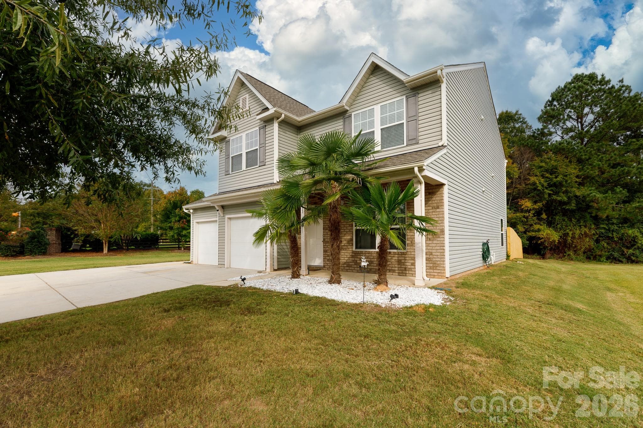 Single Family Residence at 111 Austen Lakes Drive, York, photo 6 of 44