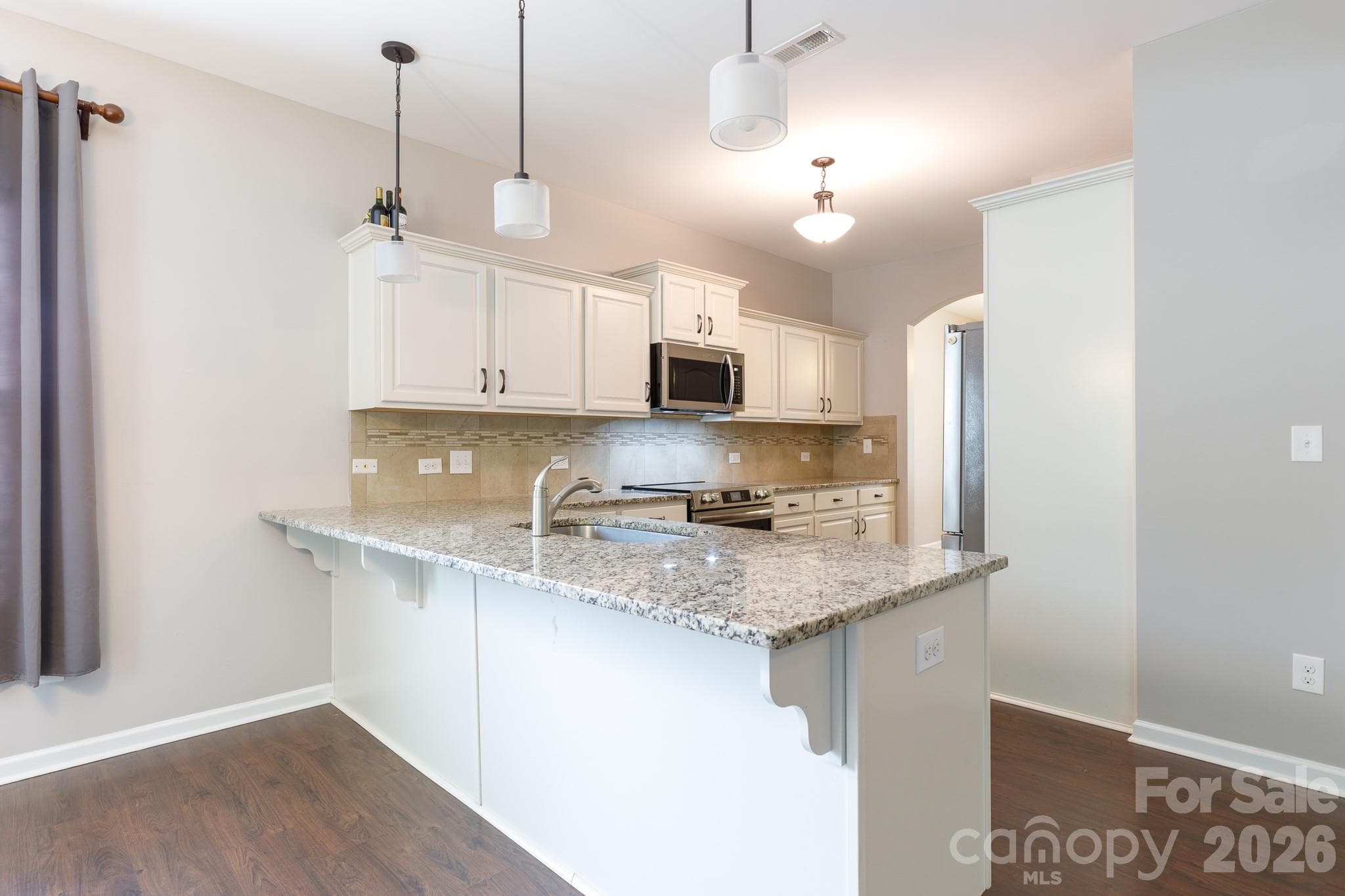 Single Family Residence at 111 Austen Lakes Drive, York, photo 10 of 44