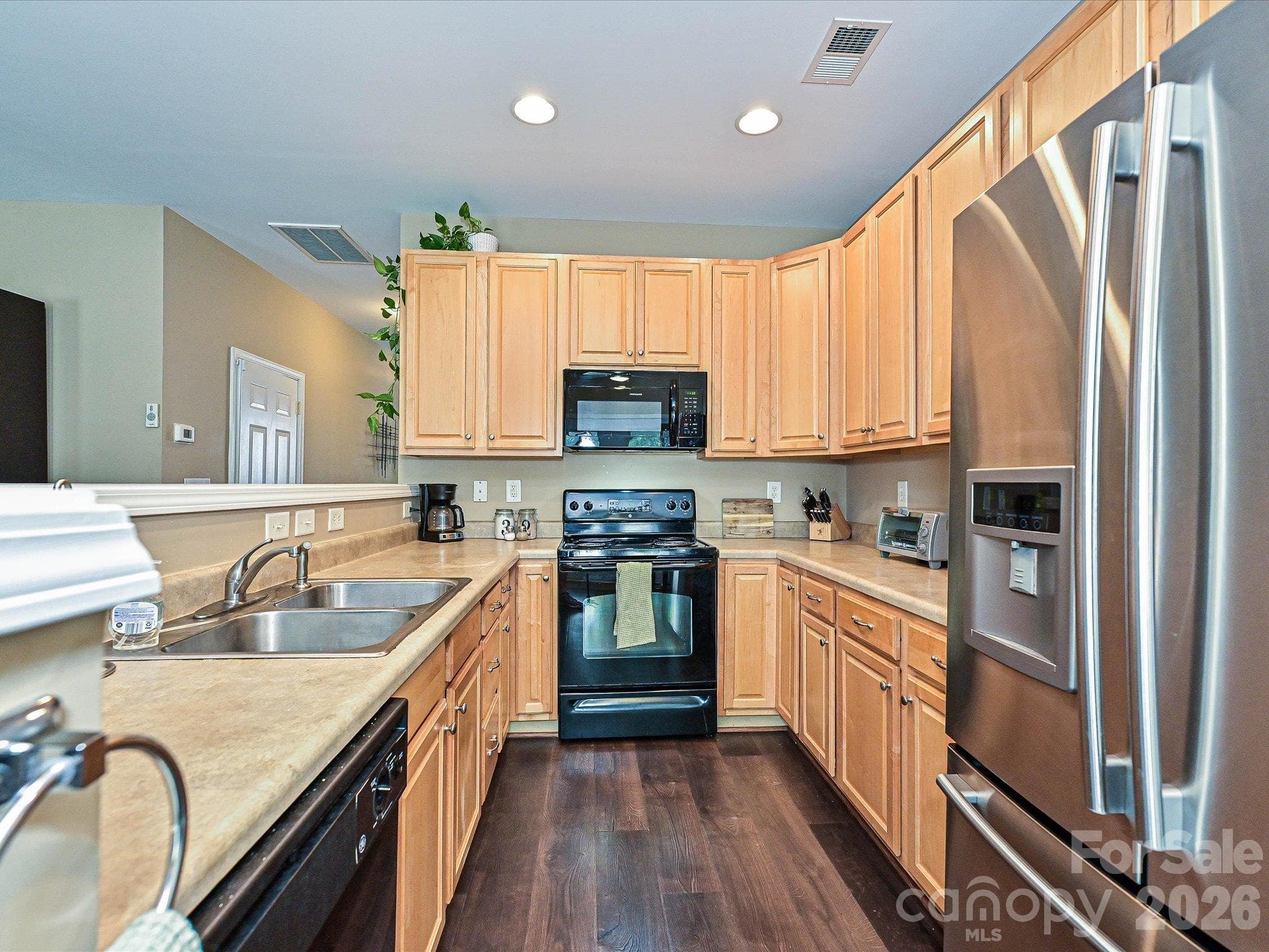 Townhouse at 461 Delta Drive, Fort Mill, photo 9 of 27