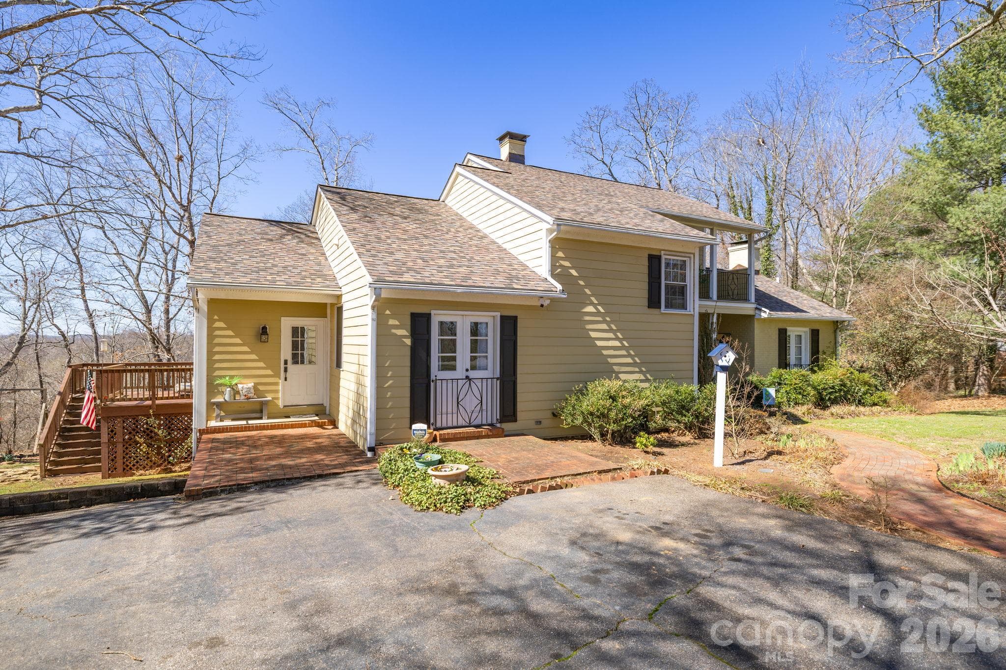 Single Family Residence at 651 Highland Drive, Eden, photo 4 of 42
