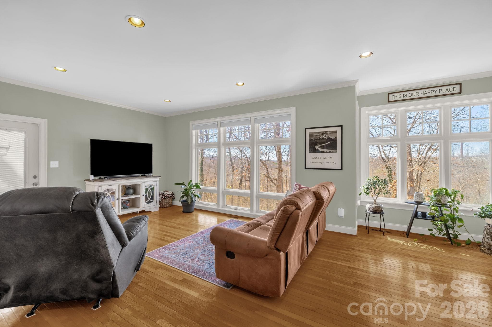 Single Family Residence at 651 Highland Drive, Eden, photo 18 of 42