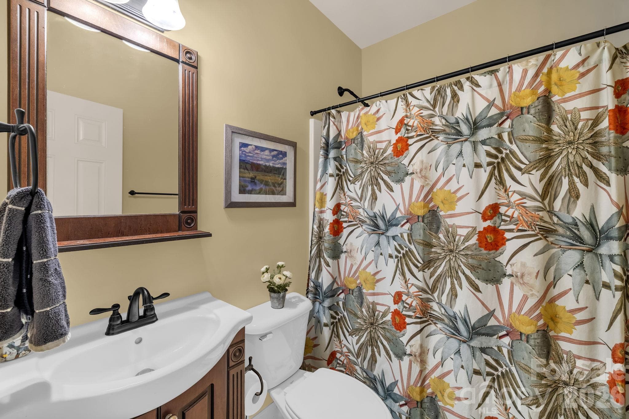 Single Family Residence at 651 Highland Drive, Eden, photo 21 of 42