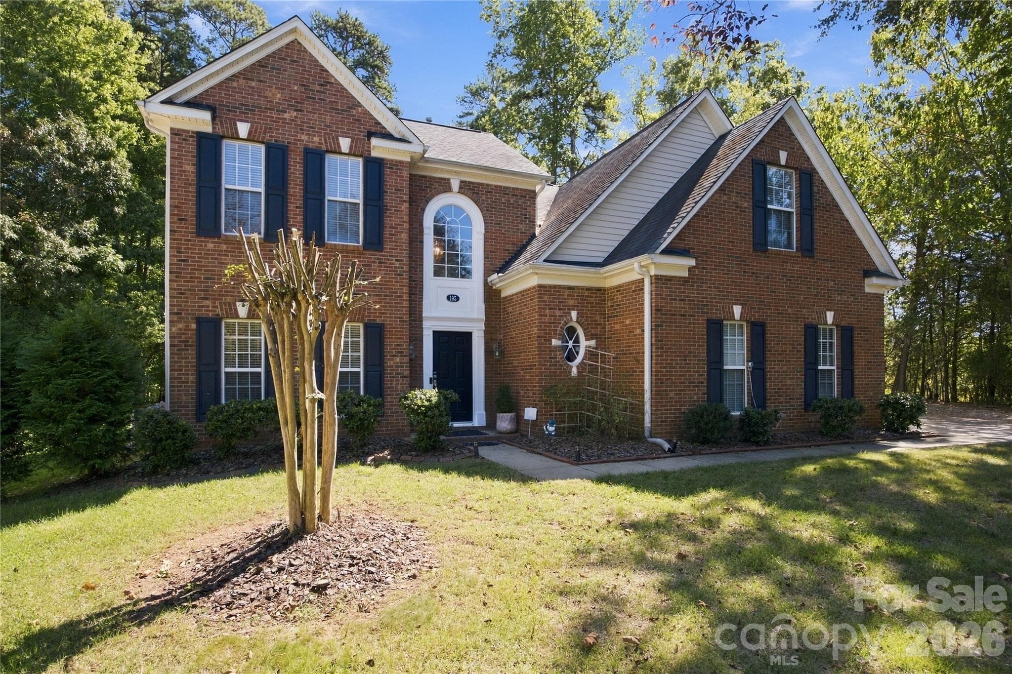 Single Family Residence at 195 Huntly Lane, Mooresville, photo 4 of 36