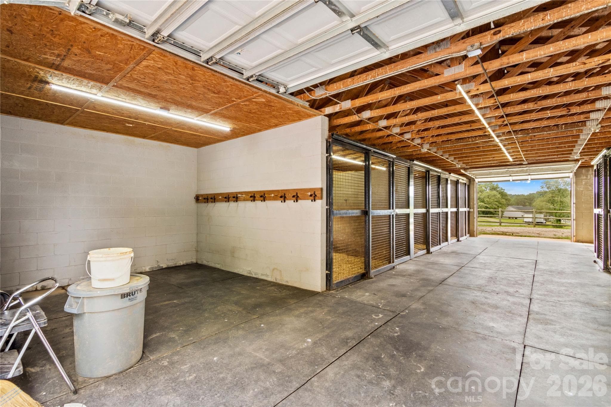 Tack Storage & Wash Stall - 296 Hicks Creek Road, Troutman