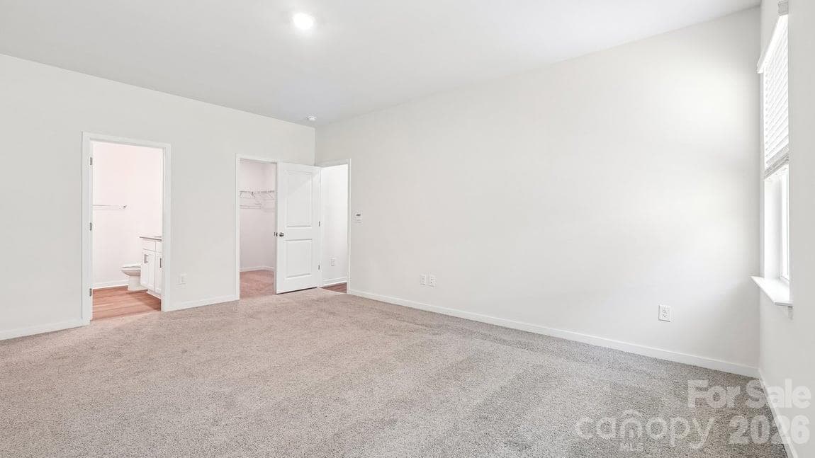 Single Family Residence at 552 Dazzle Loop, Newton, photo 28 of 64
