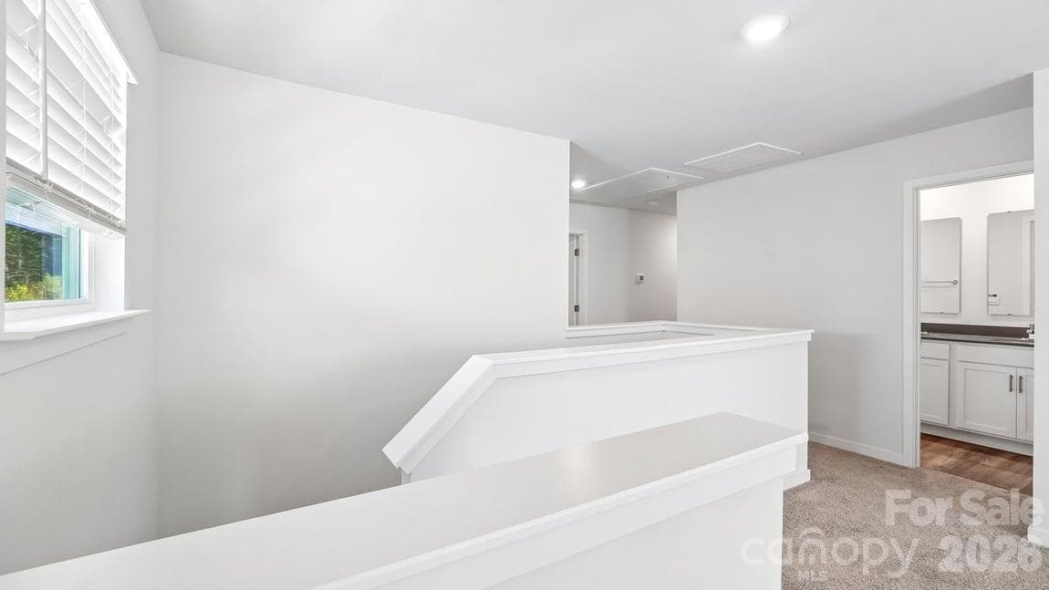 Single Family Residence at 552 Dazzle Loop, Newton, photo 38 of 64