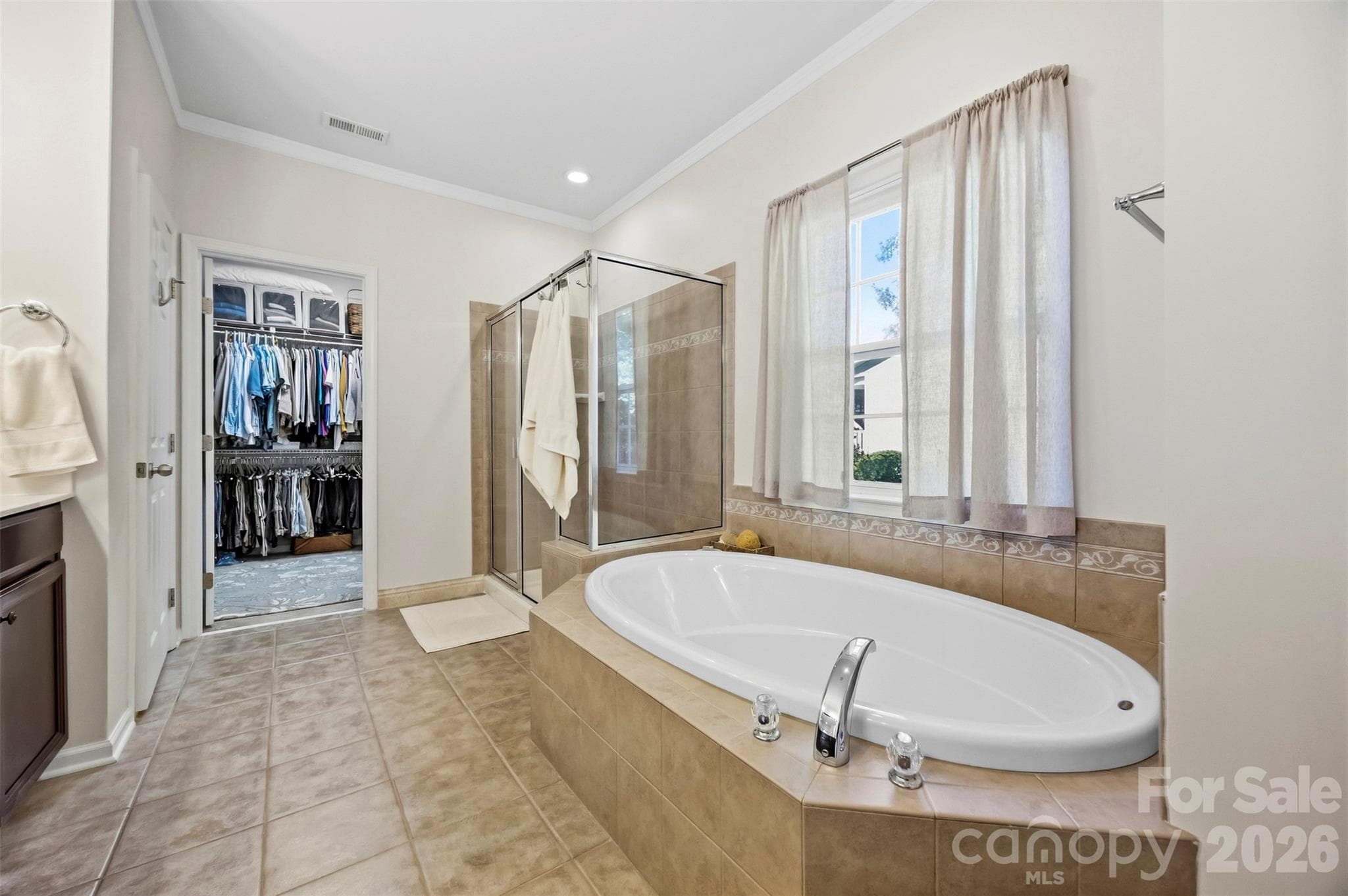 Single Family Residence at 205 Woodward Ridge Drive, Mount Holly, photo 21 of 41