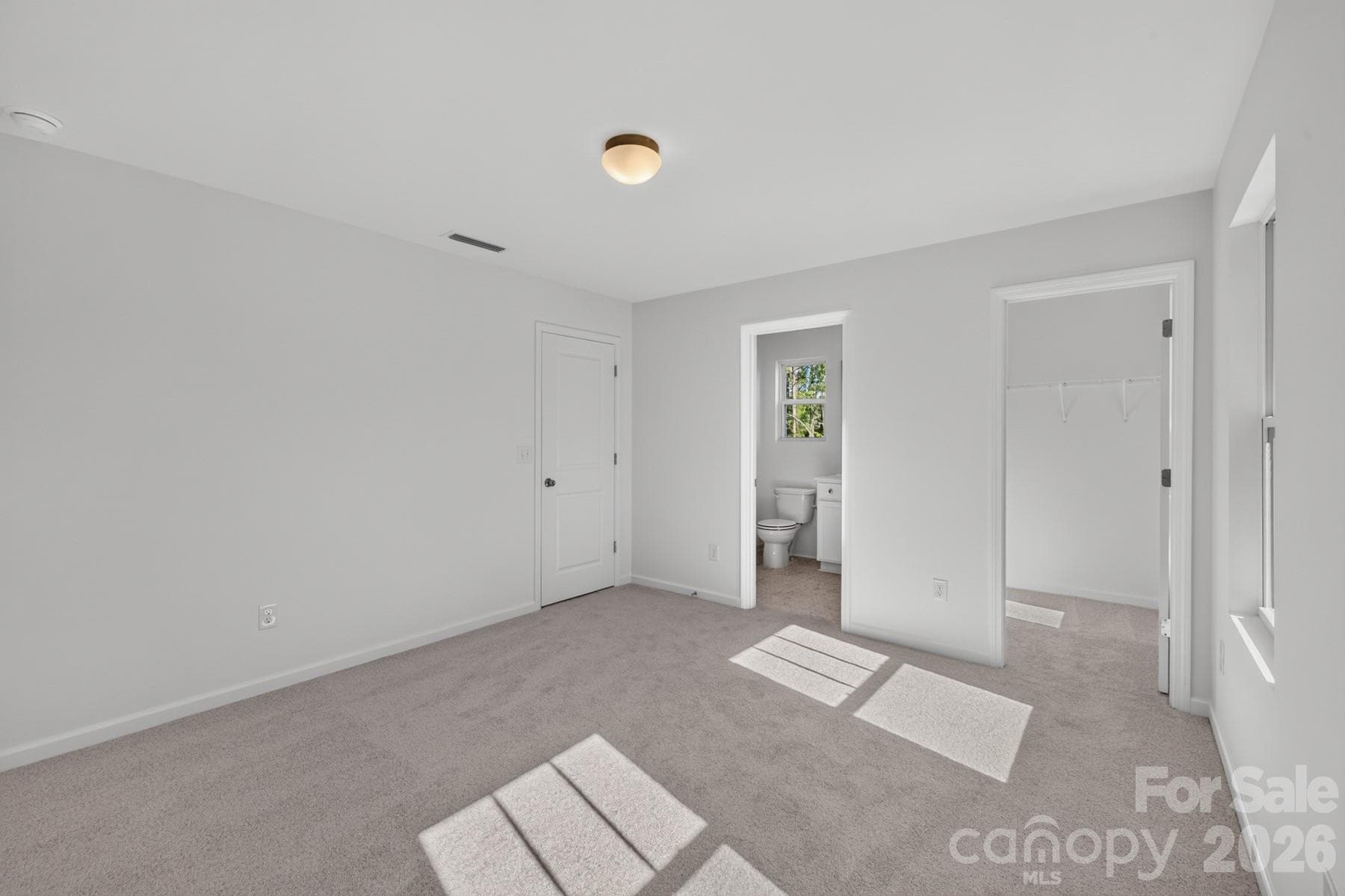 Single Family Residence at 124 W Springhouse Court, Statesville, photo 19 of 33
