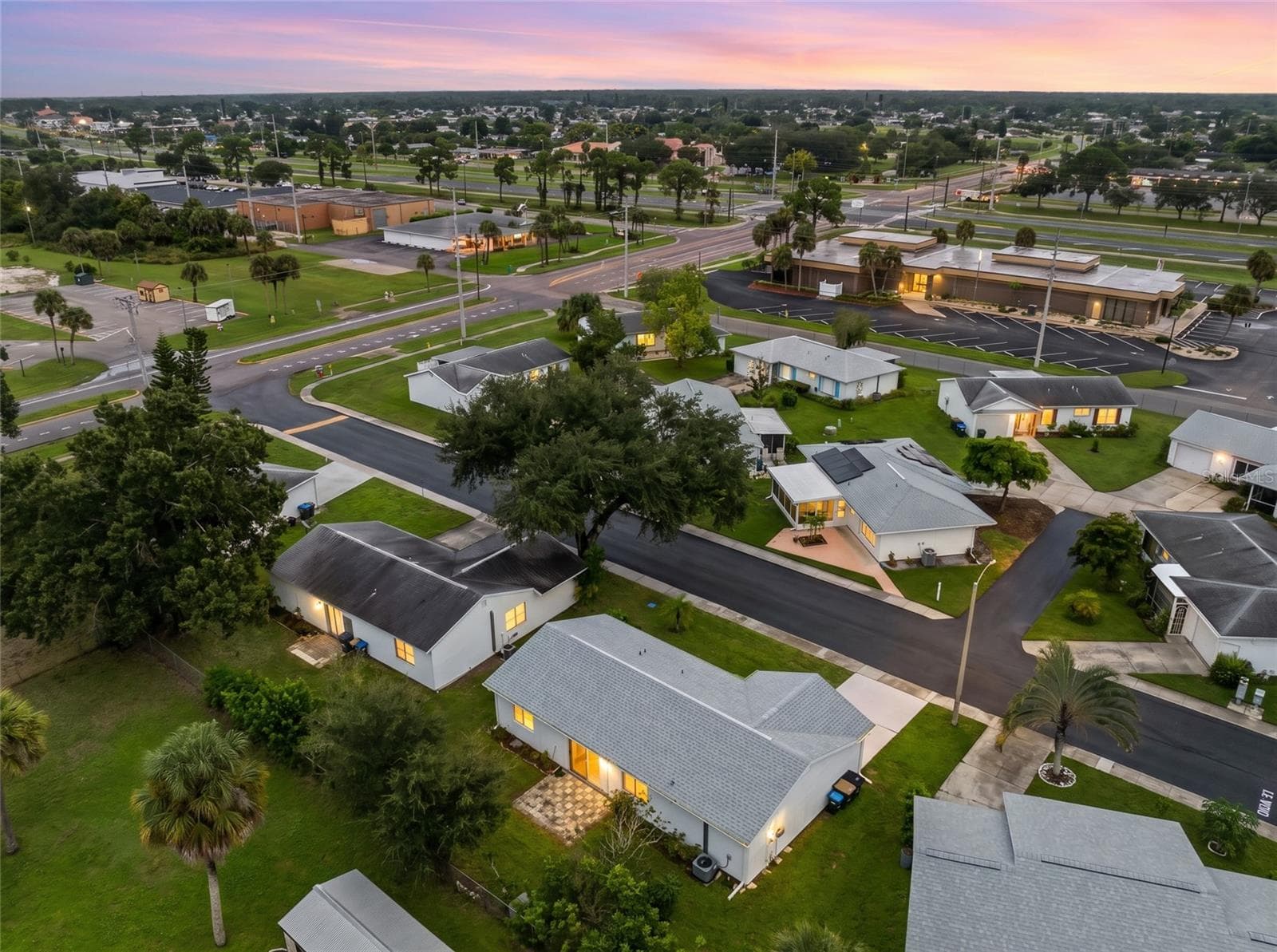 Aerial_8130PickwickRd_NorthPort_Neighborhood_Twilight2.jpg - 8130 PICKWICK RD, NORTH PORT
