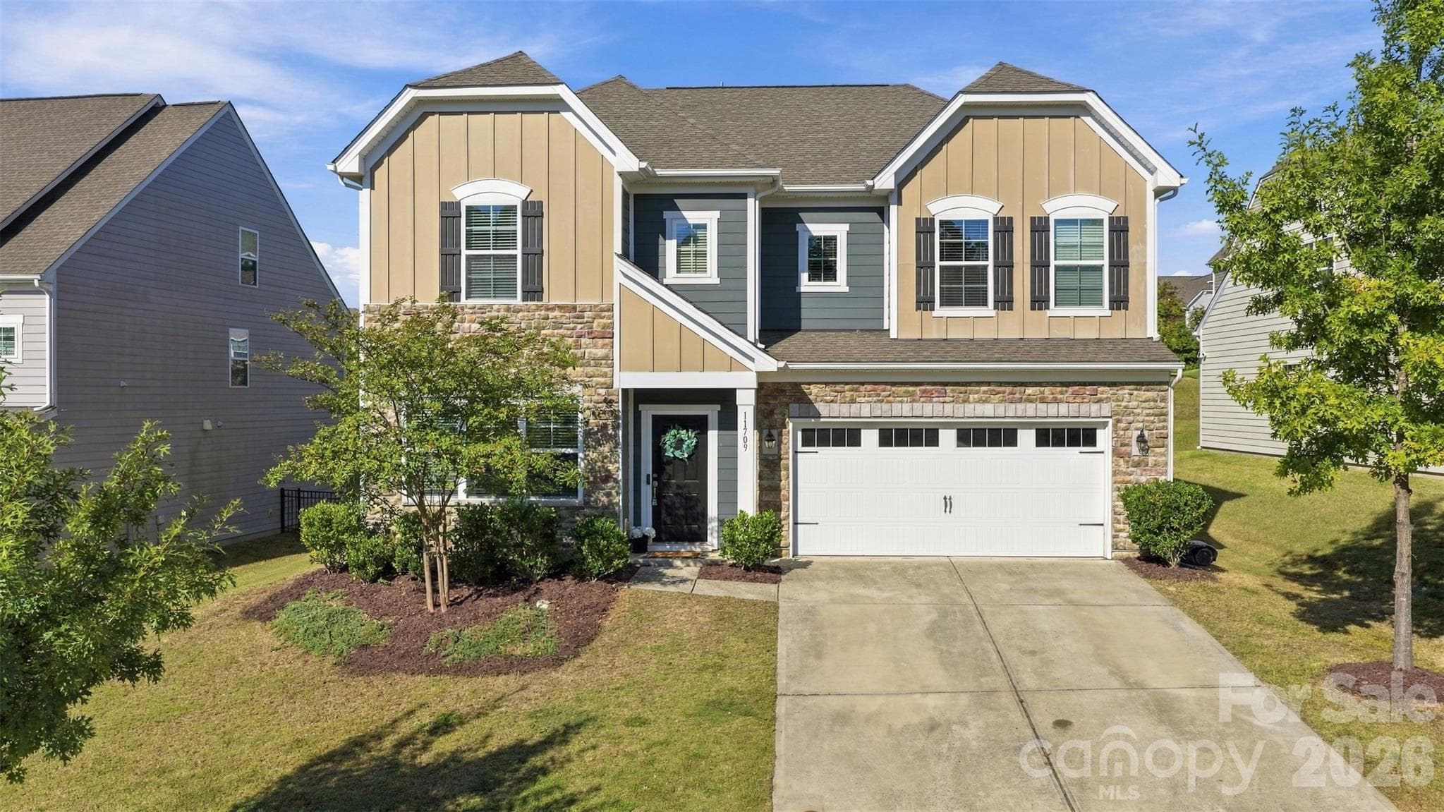 Single Family Residence at 11709 Maher Lane, Huntersville, photo 2 of 44