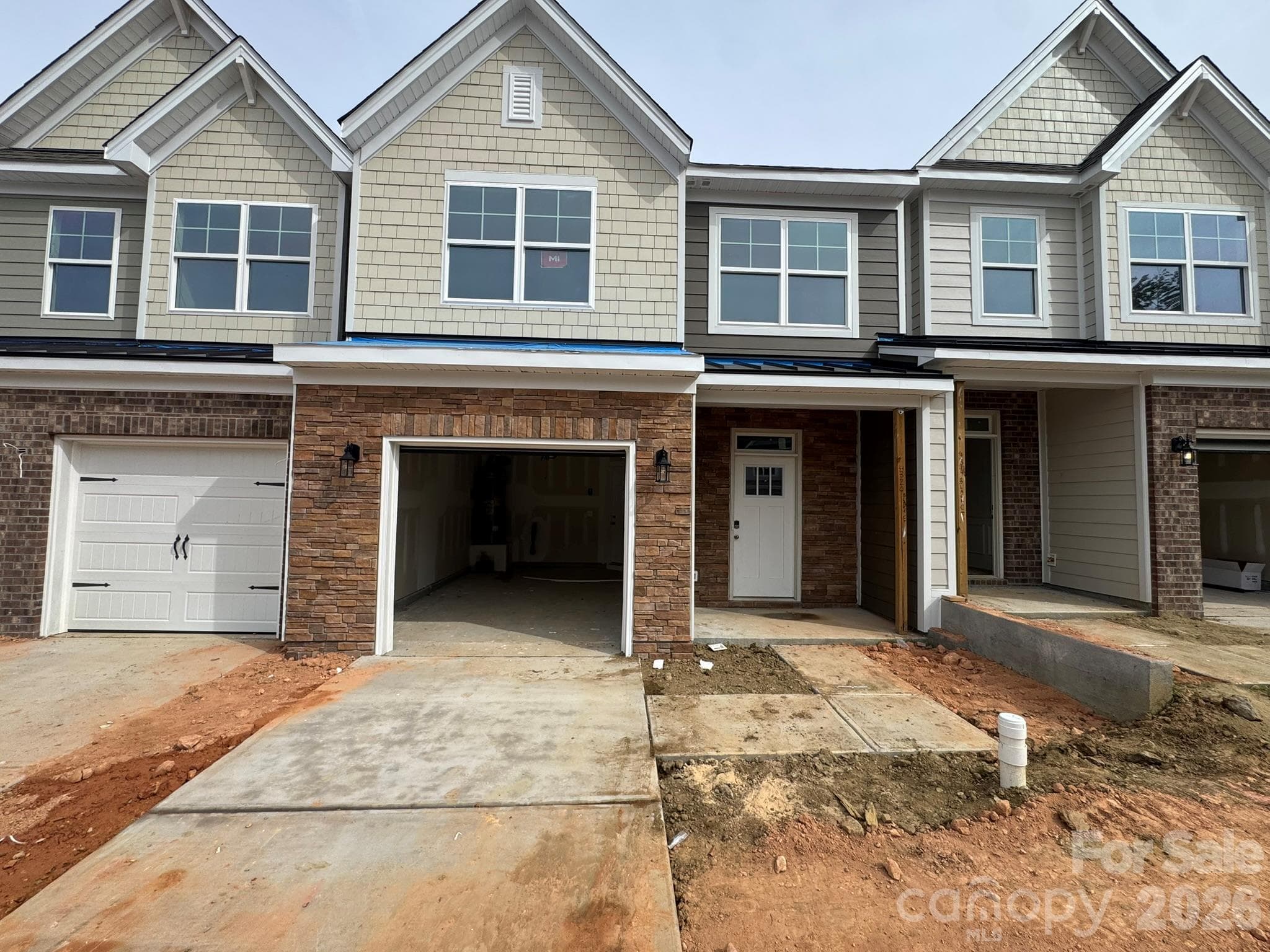 4370 Black Court