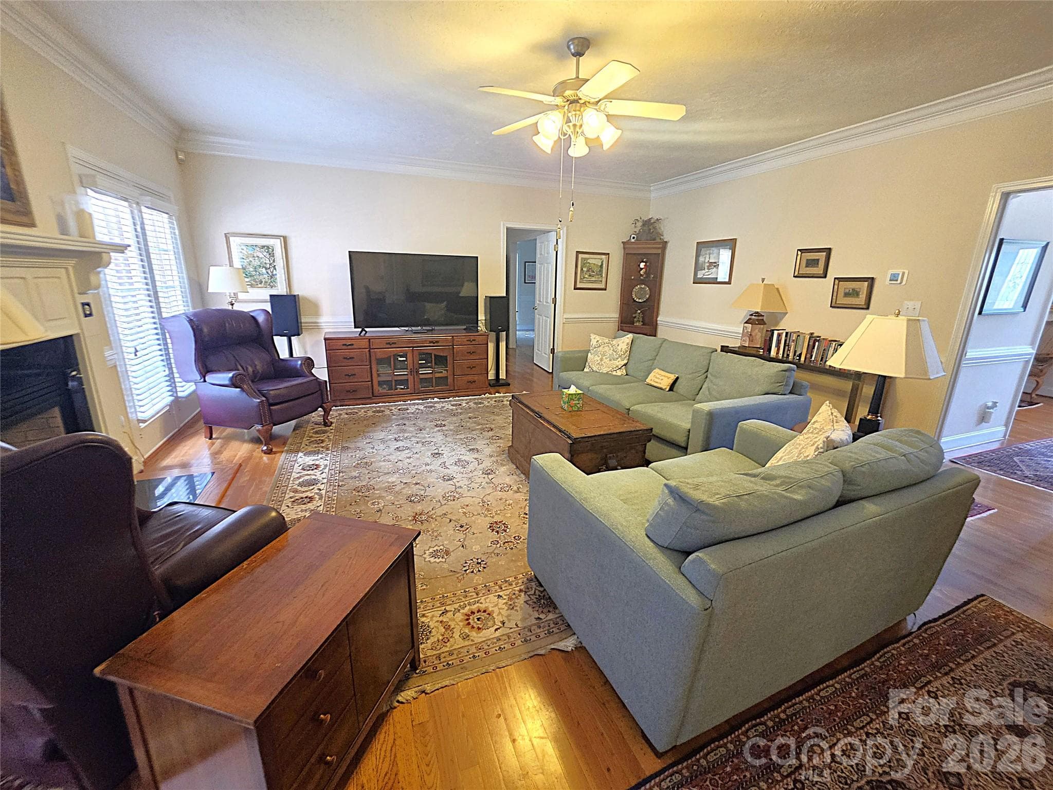 Single Family Residence at 408 5th Avenue NE, Conover, photo 12 of 28