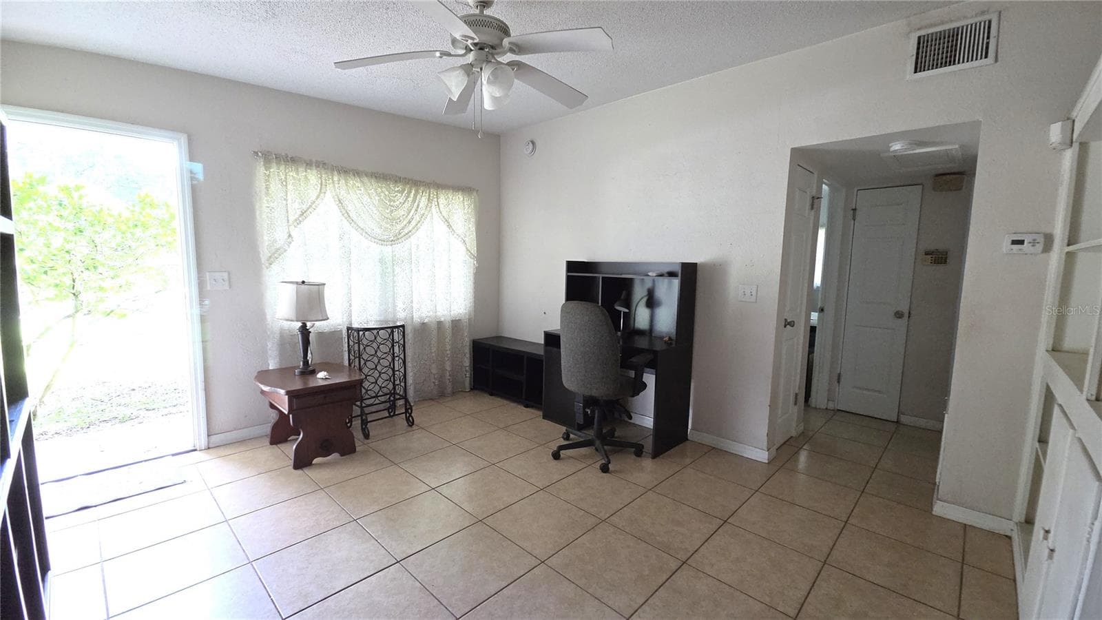 Single Family Residence at 110 CLUB RD, SANFORD, photo 3 of 18