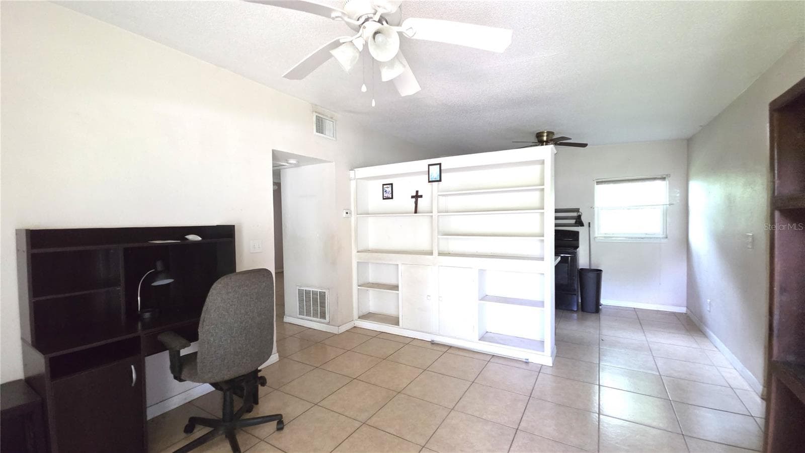 Single Family Residence at 110 CLUB RD, SANFORD, photo 7 of 18