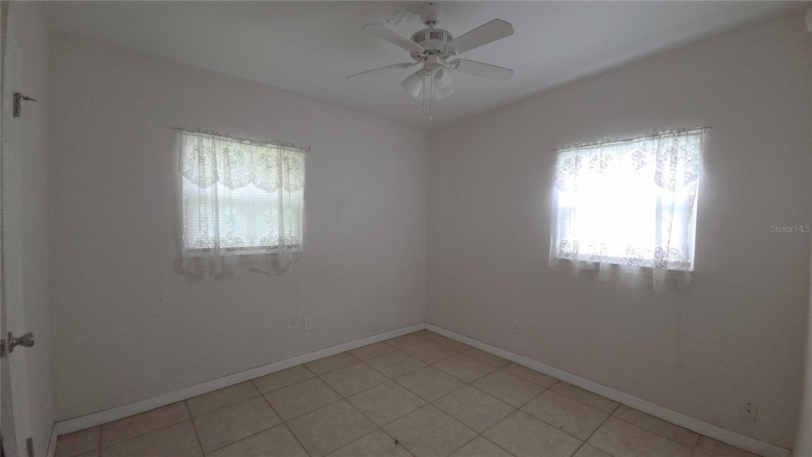 Single Family Residence at 110 CLUB RD, SANFORD, photo 10 of 18