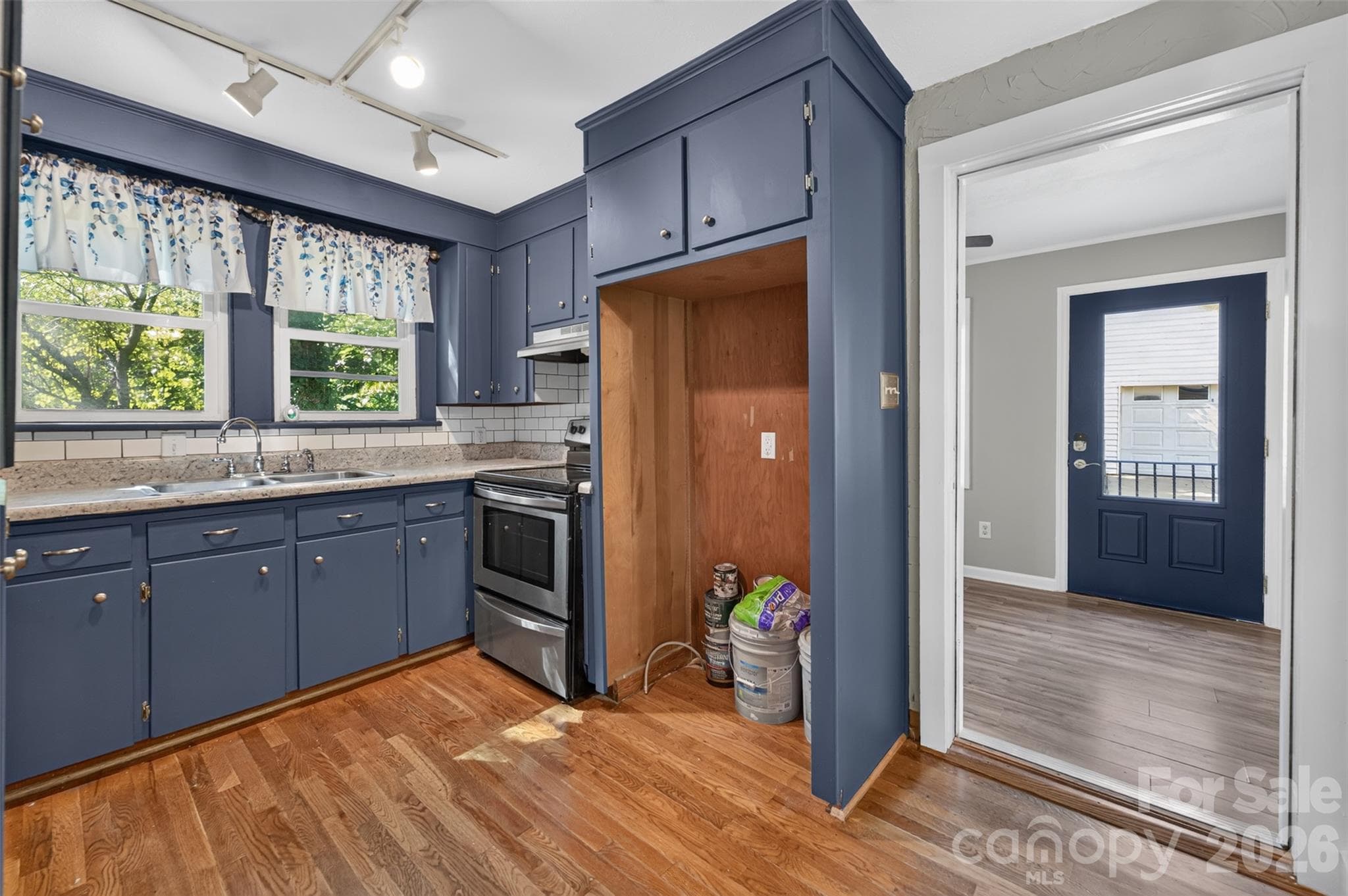 Single Family Residence at 1829 3rd Street NE, Hickory, photo 20 of 48