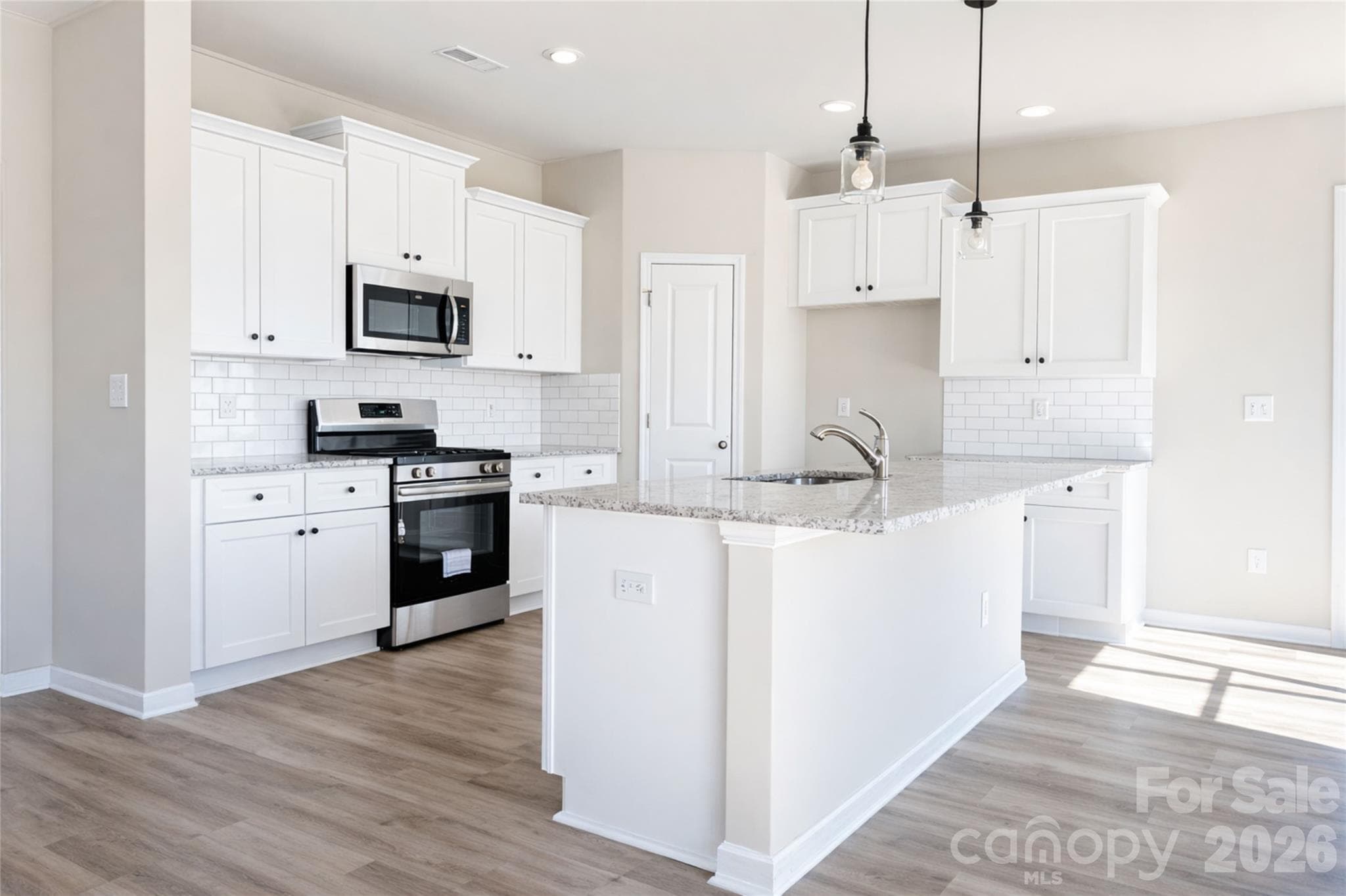Single Family Residence at 4220 Abby Jack Drive, Charlotte, photo 6 of 28