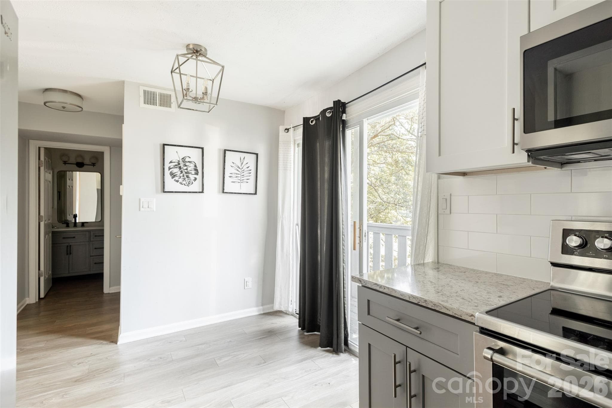 Condominium at 2010 Countrymens Court, Charlotte, photo 11 of 19