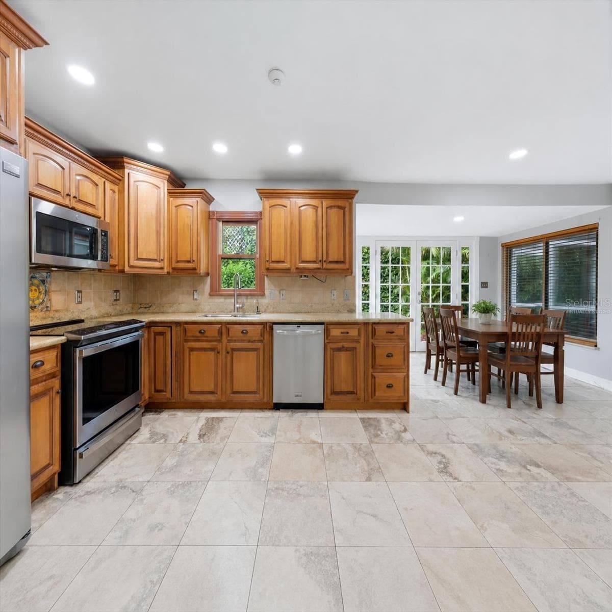 Kitchen - 1800 ALTA VISTA ST, SARASOTA