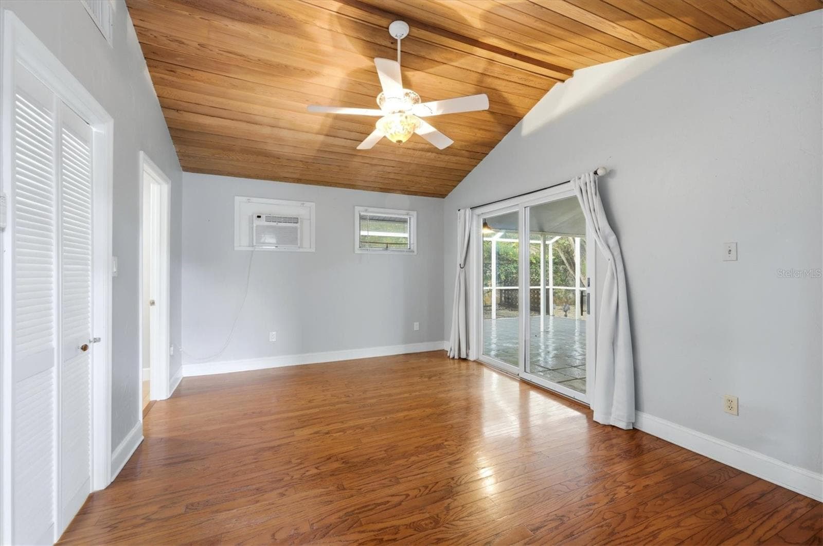Primary Bedroom - 1800 ALTA VISTA ST, SARASOTA