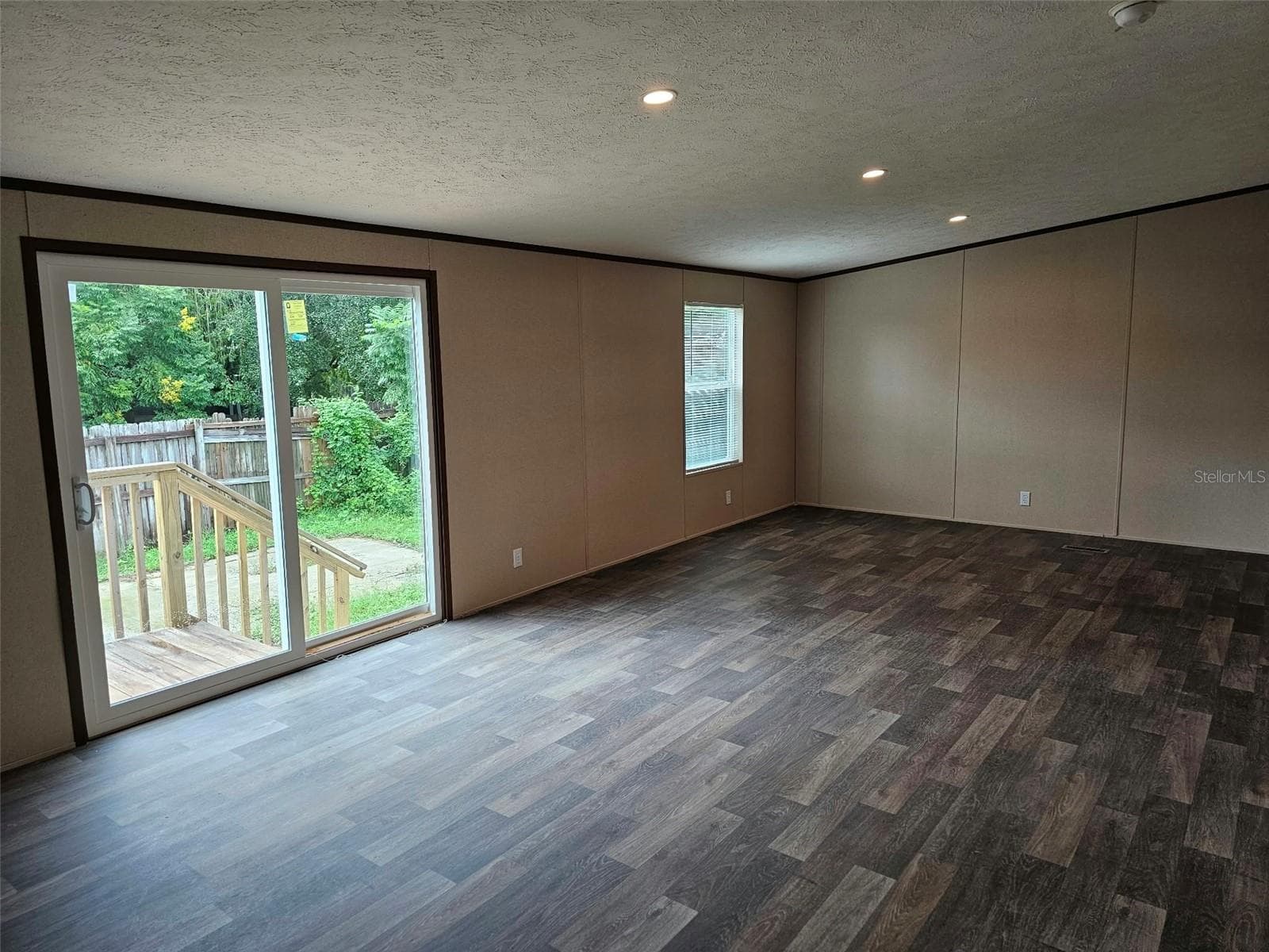 Manufactured Home at 6931 CASTILLO CT, ORLANDO, photo 7 of 29