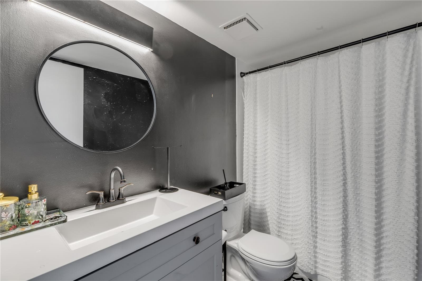 Condominium at 5472 PINE CREEK DR #2006B, ORLANDO, photo 17 of 25