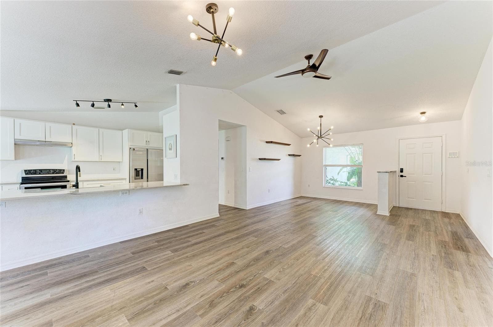 Single Family Residence at 4173 PARRY DR, SARASOTA, photo 13 of 51
