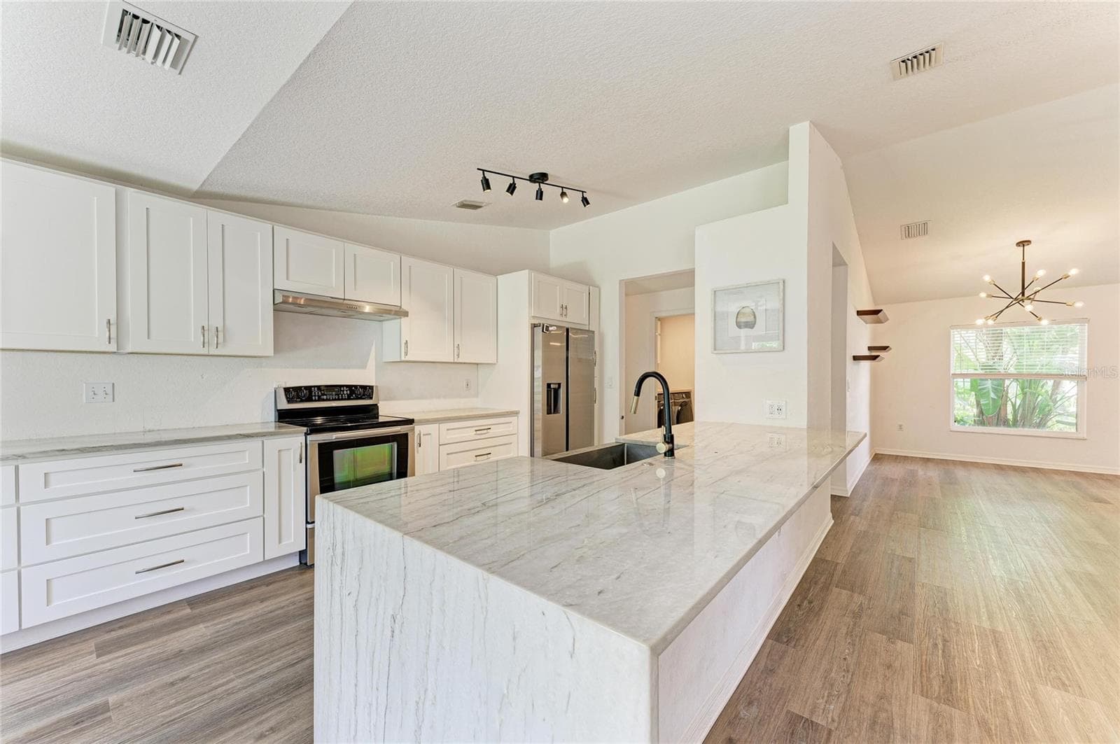 Single Family Residence at 4173 PARRY DR, SARASOTA, photo 15 of 51