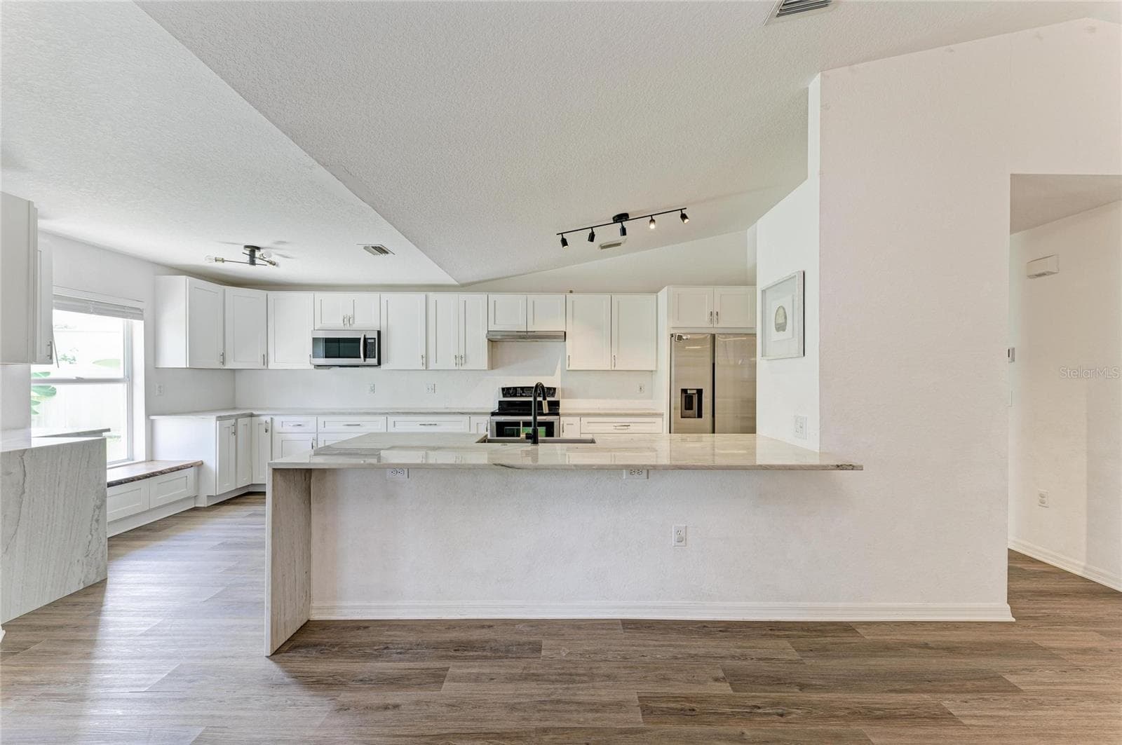 Single Family Residence at 4173 PARRY DR, SARASOTA, photo 16 of 51