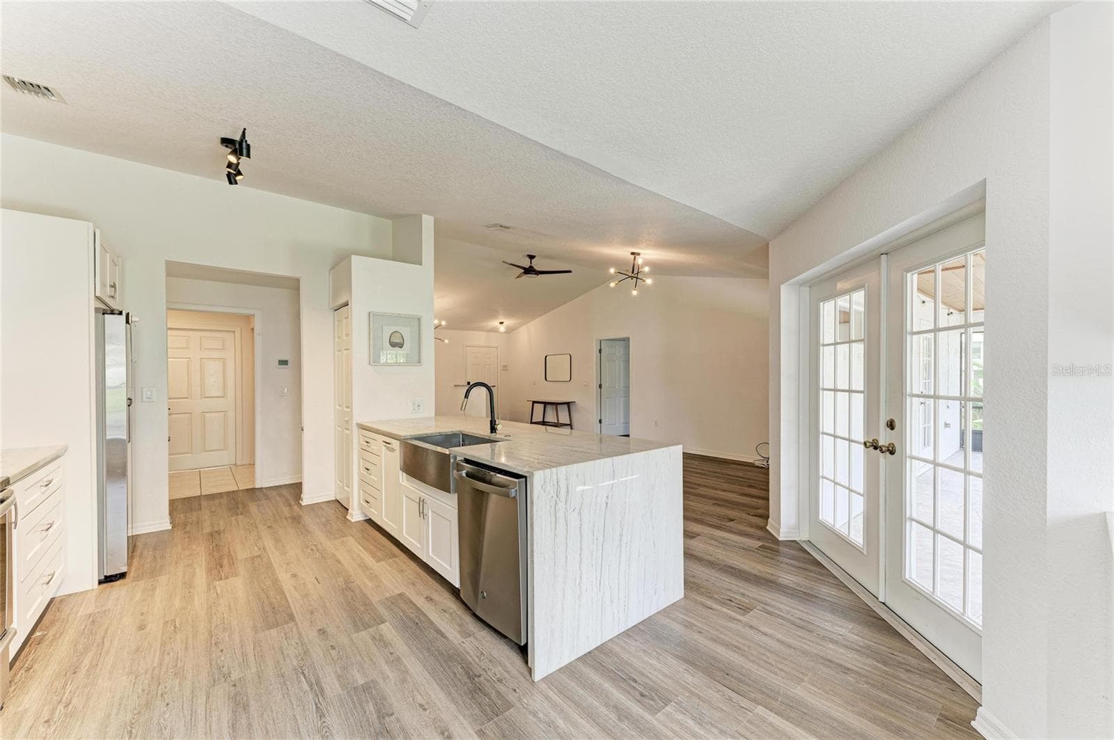 Single Family Residence at 4173 PARRY DR, SARASOTA, photo 19 of 51