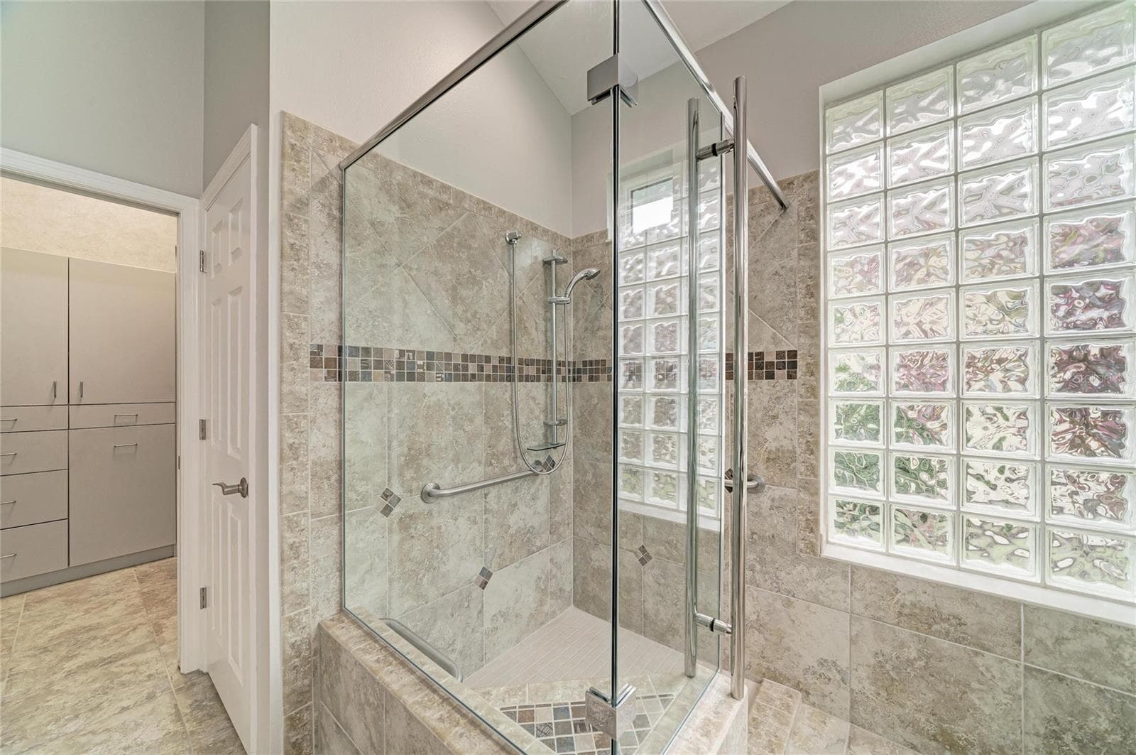Single Family Residence at 7816 HERITAGE CLASSIC CT, LAKEWOOD RANCH, photo 20 of 47