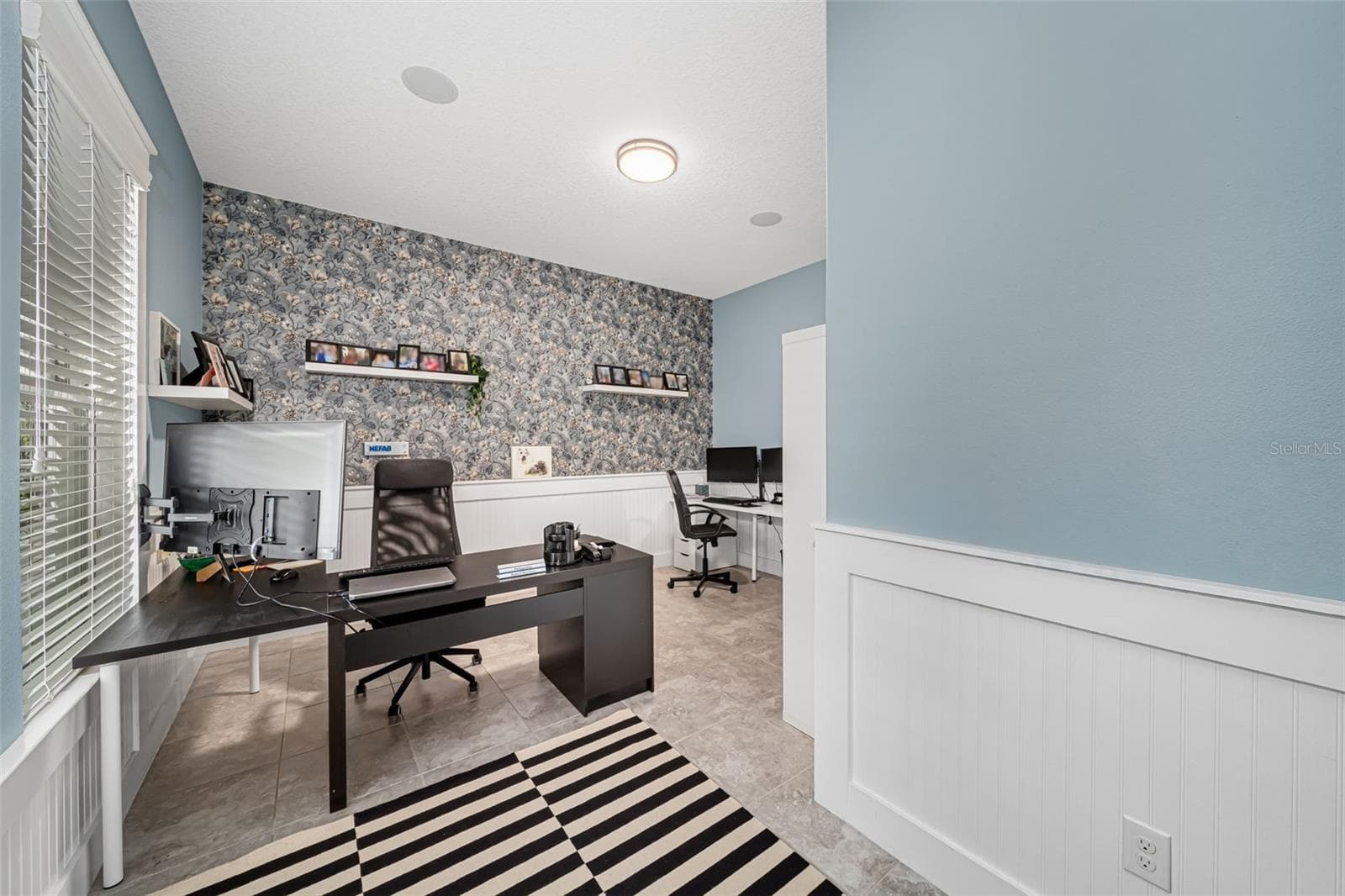 Multi-functional space ideal for a home office, study, or bonus room. - 6195 ANISE DR, SARASOTA