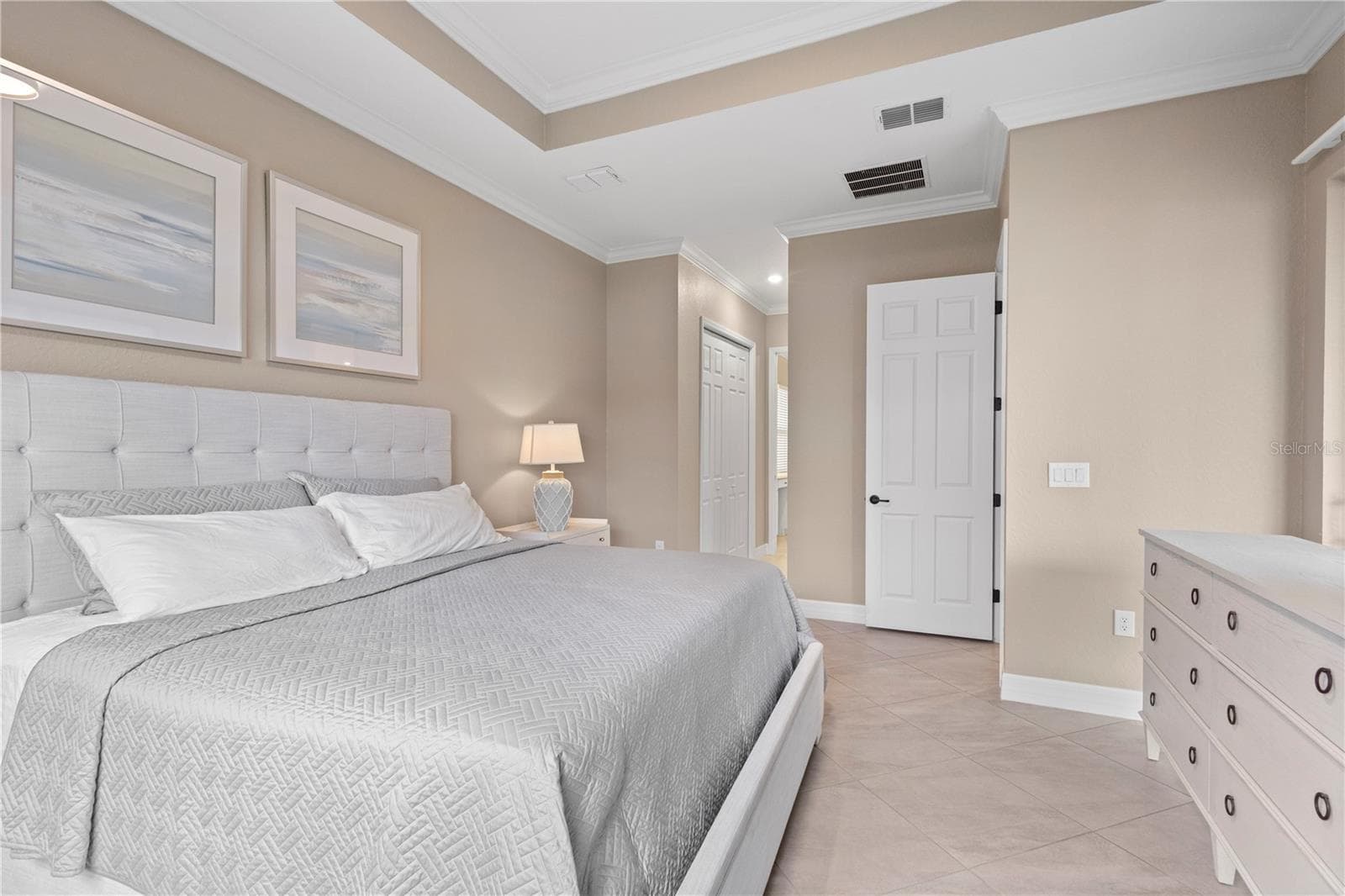 Single Family Residence at 5634 CHEECH GLN, LAKEWOOD RANCH, photo 19 of 35