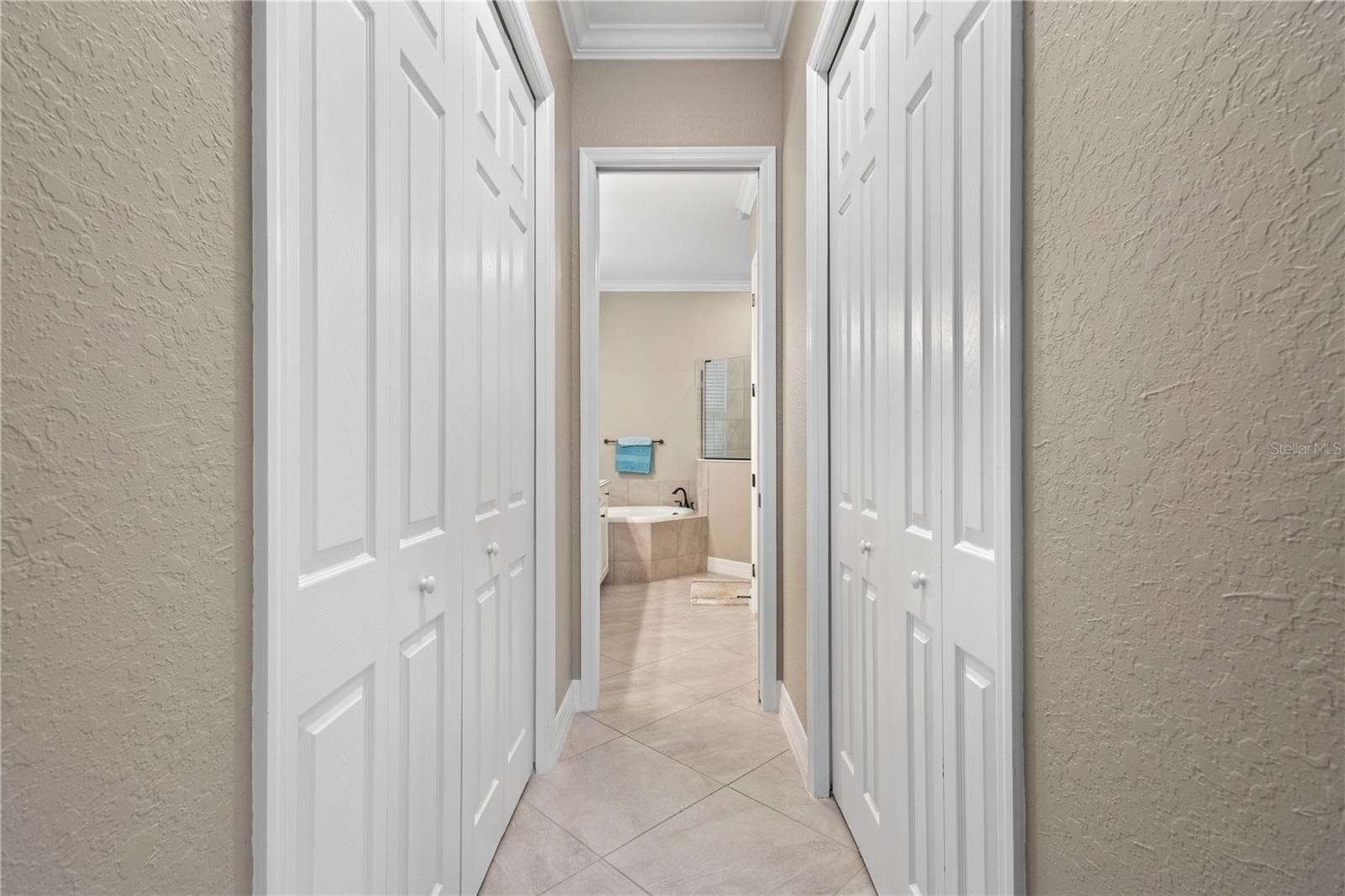 Single Family Residence at 5634 CHEECH GLN, LAKEWOOD RANCH, photo 20 of 35