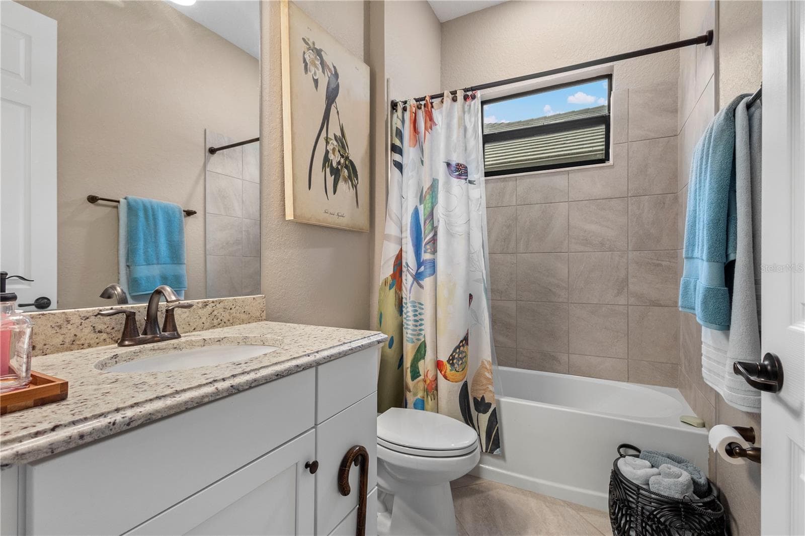 Single Family Residence at 5634 CHEECH GLN, LAKEWOOD RANCH, photo 27 of 35