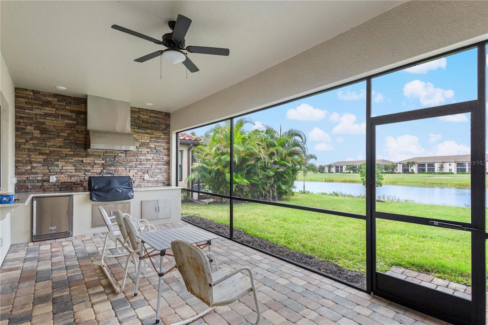 Single Family Residence at 5634 CHEECH GLN, LAKEWOOD RANCH, photo 29 of 35