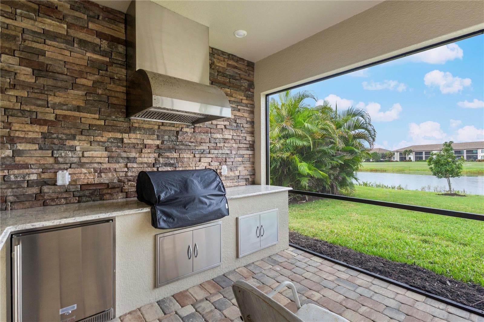 Single Family Residence at 5634 CHEECH GLN, LAKEWOOD RANCH, photo 30 of 35