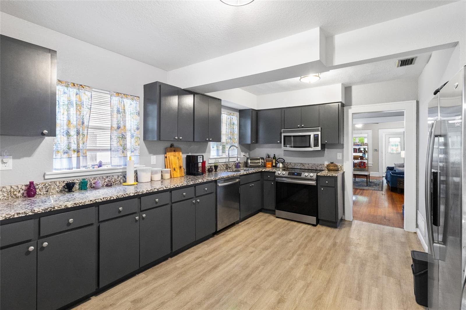 Single Family Residence at 1527 13TH ST S, ST PETERSBURG, photo 5 of 30