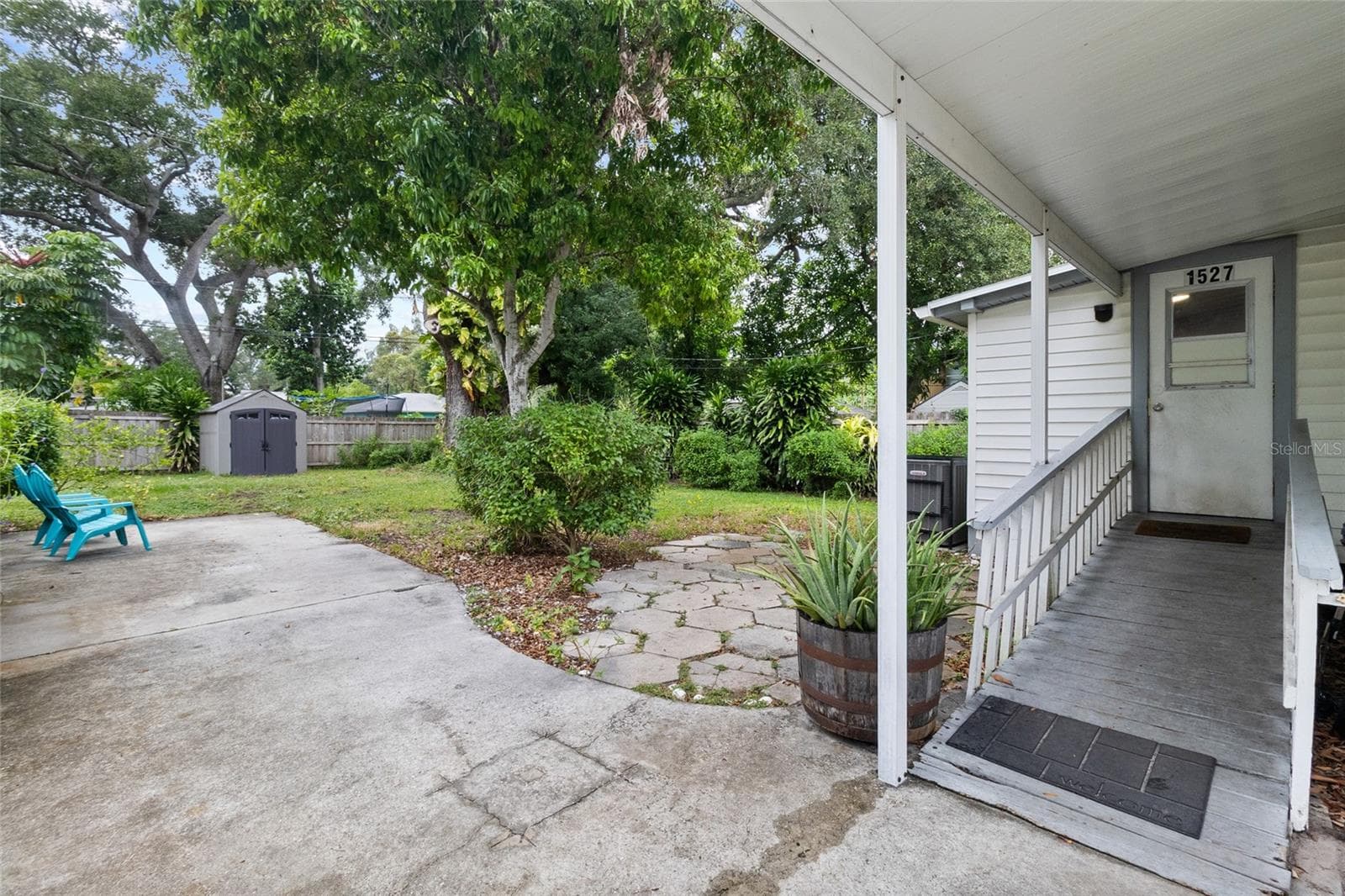 Single Family Residence at 1527 13TH ST S, ST PETERSBURG, photo 6 of 30