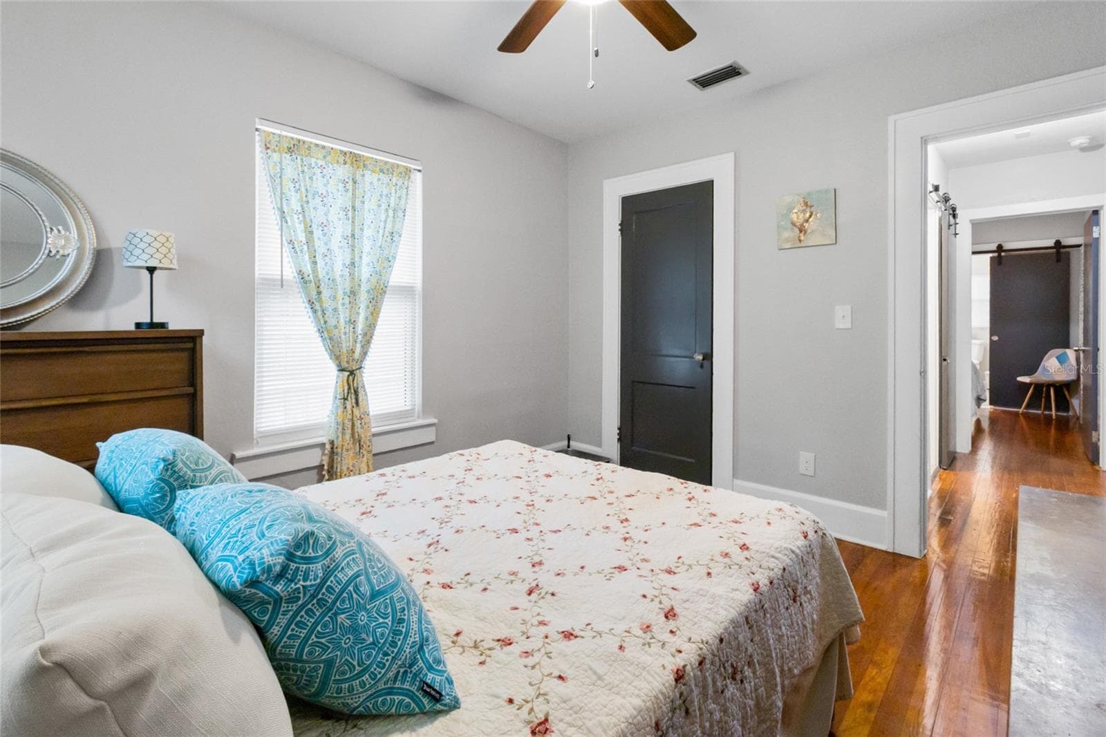 Single Family Residence at 1527 13TH ST S, ST PETERSBURG, photo 19 of 30
