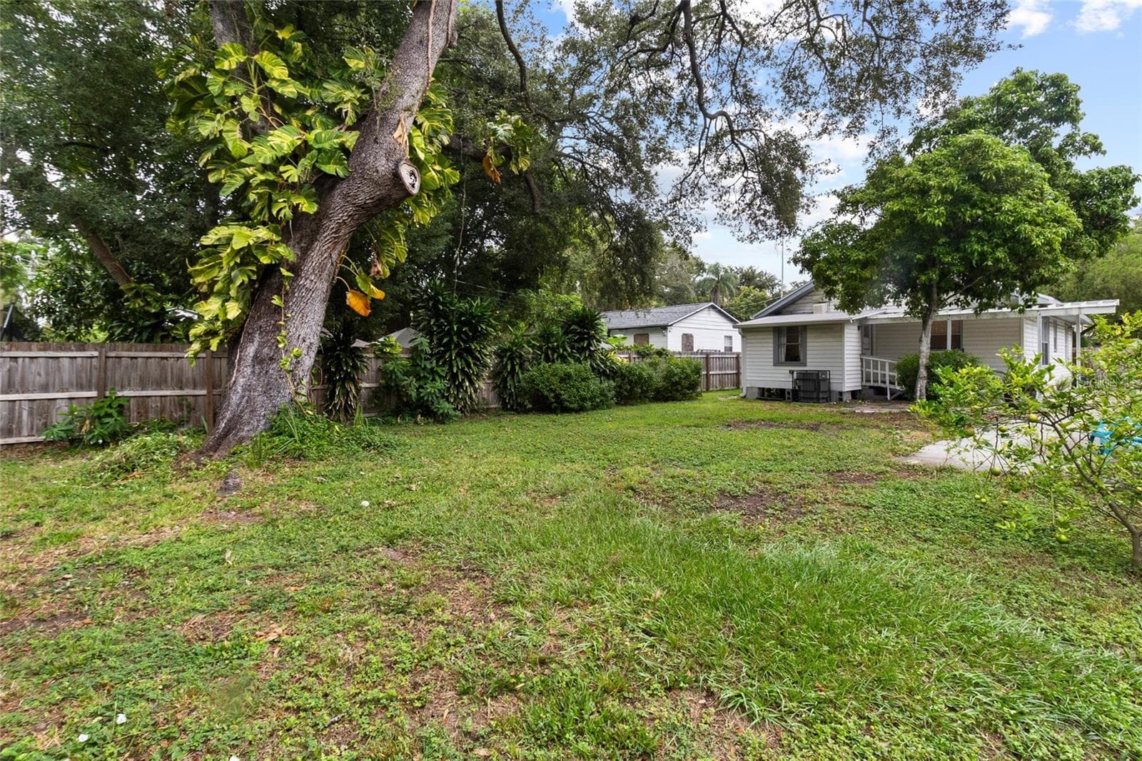 Single Family Residence at 1527 13TH ST S, ST PETERSBURG, photo 28 of 30