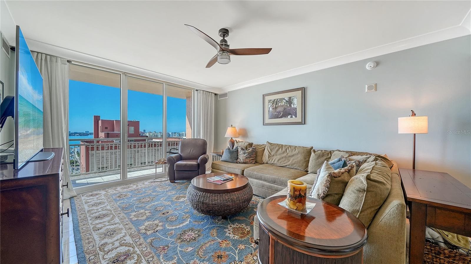 Condominium at 1350 MAIN ST #1208, SARASOTA, photo 5 of 78
