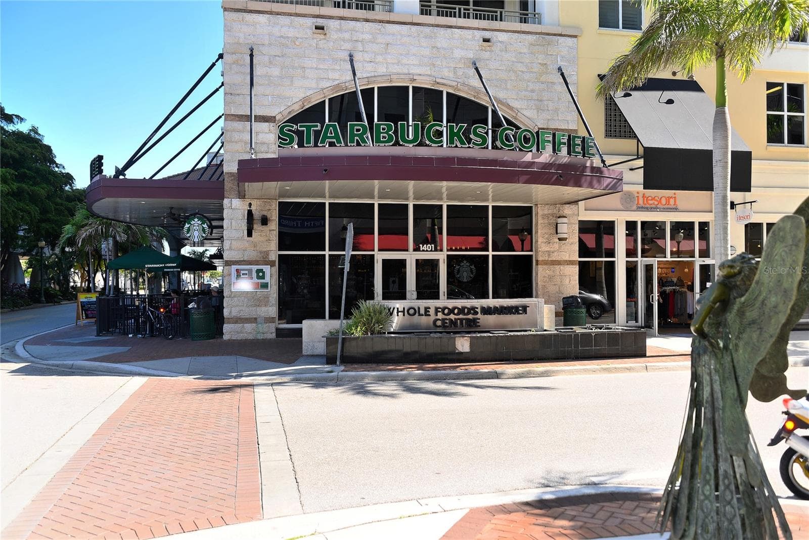 Condominium at 1350 MAIN ST #1208, SARASOTA, photo 65 of 78