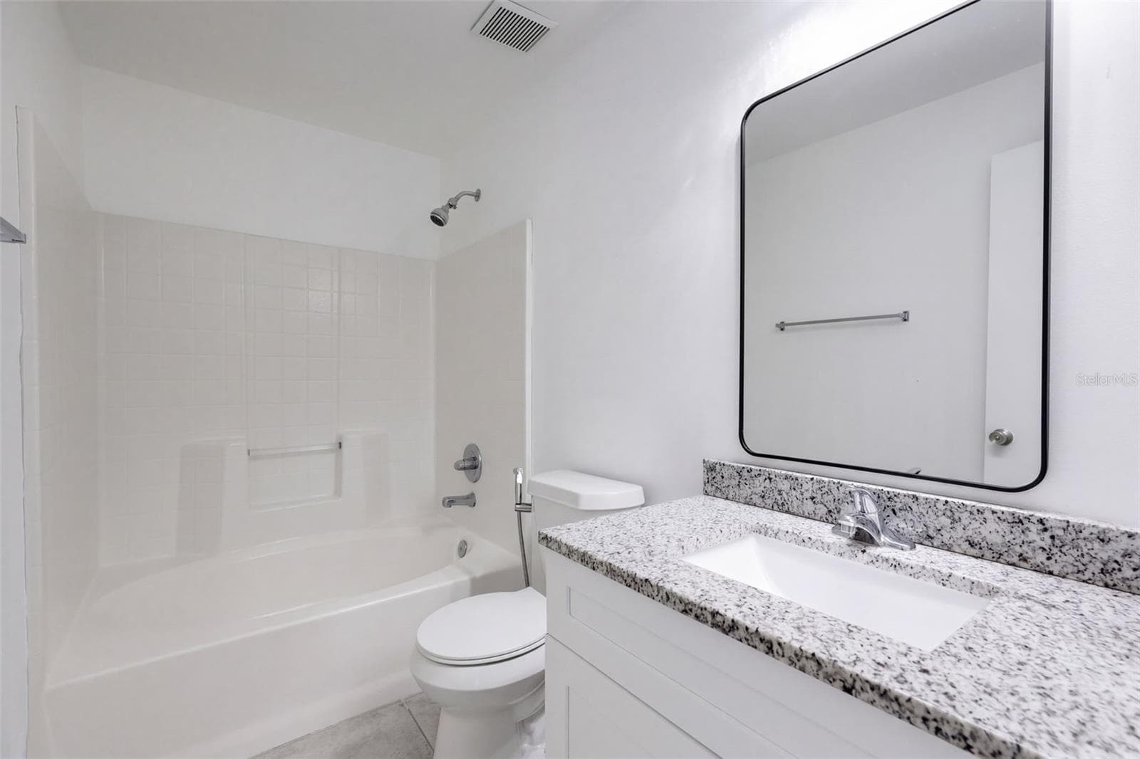 Single Family Residence at 8161 GOLDEN CHICKASAW CIR, ORLANDO, photo 13 of 28