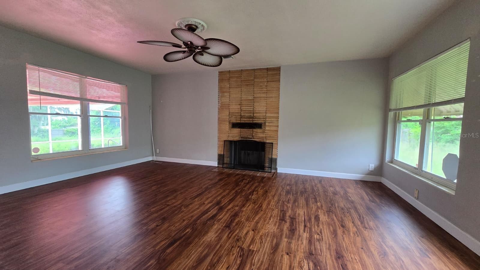 Single Family Residence at 311 E WALNUT ST, AVON PARK, photo 7 of 34