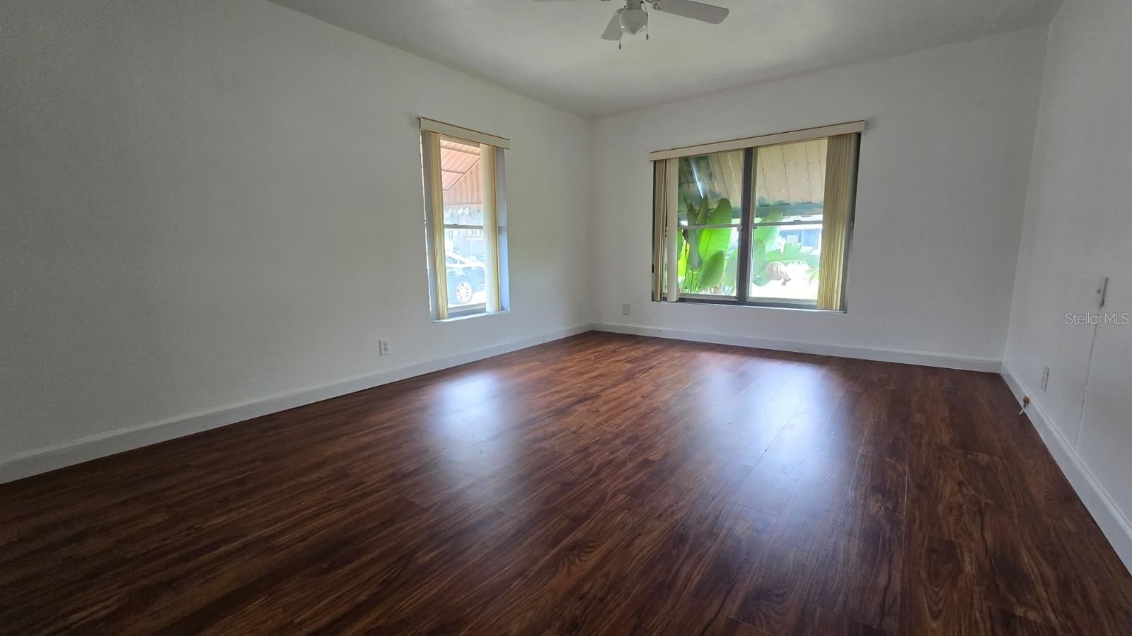 Single Family Residence at 311 E WALNUT ST, AVON PARK, photo 11 of 34
