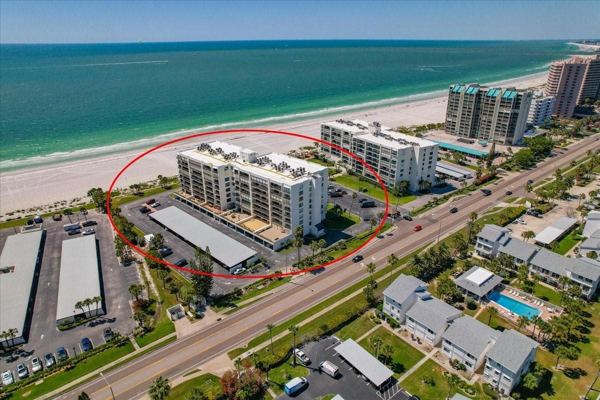 SCHEDULE A PRIVATE SHOWING TODAY! - 1430 GULF BLVD #407, CLEARWATER BEACH