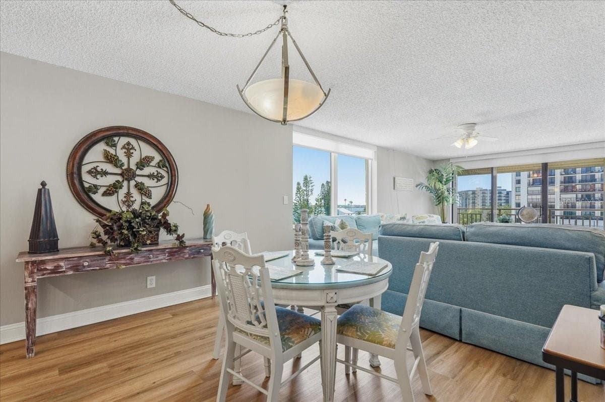 DINNER WITH A SIDE OF WATER VIEWS :) - 1430 GULF BLVD #407, CLEARWATER BEACH