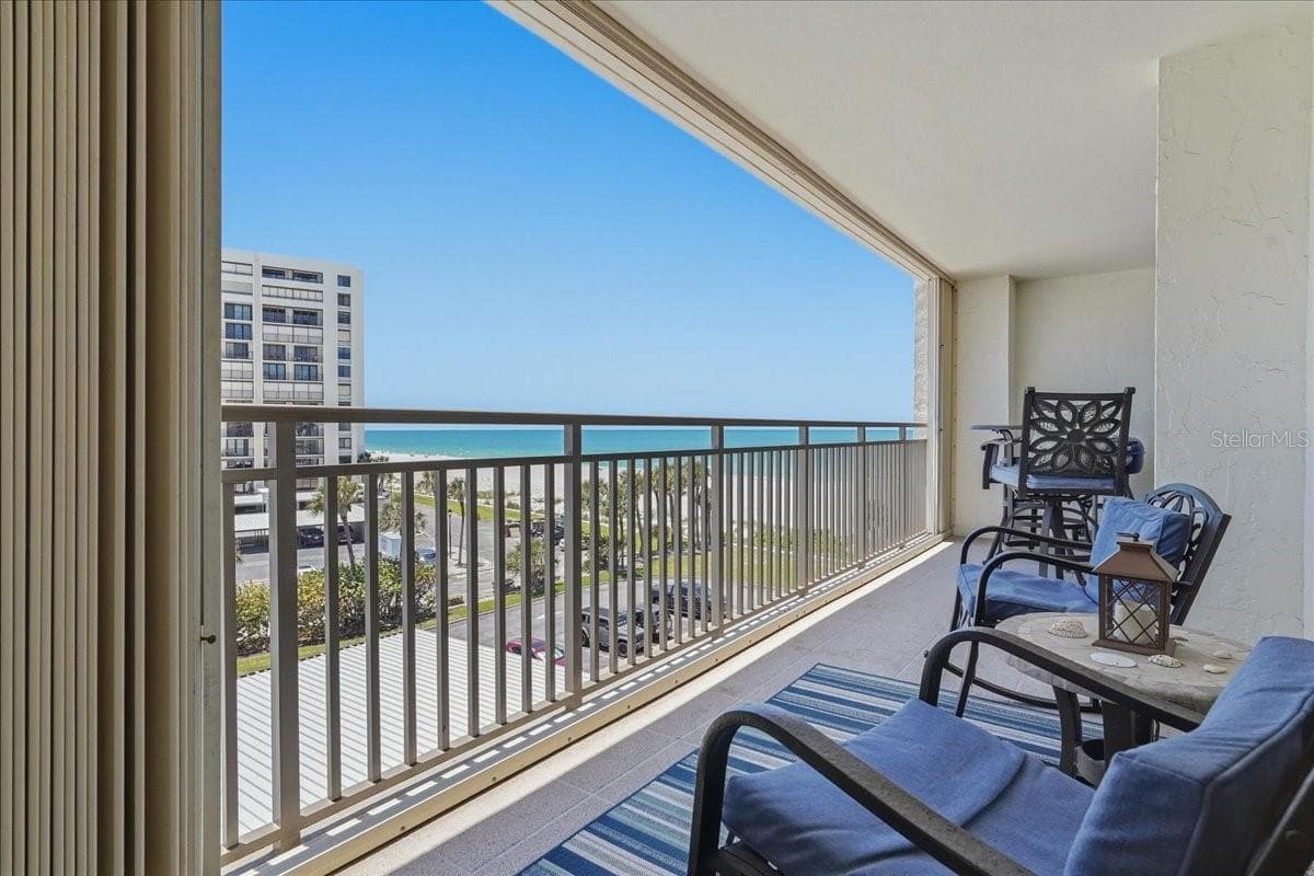 PRIVATE, COVERED BALCONY WITH ACCESS FROM EVERY ROOM! - 1430 GULF BLVD #407, CLEARWATER BEACH