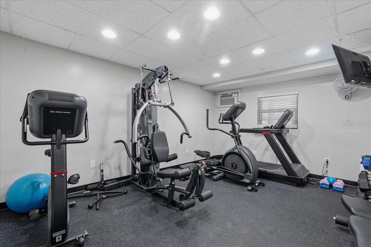 FITNESS CENTER - 1430 GULF BLVD #407, CLEARWATER BEACH